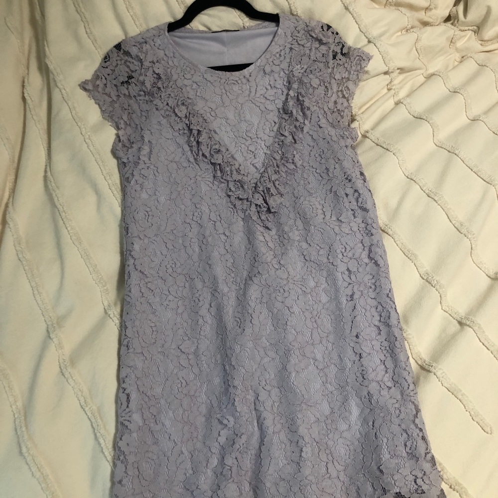 Purple short-sleeve lace dress